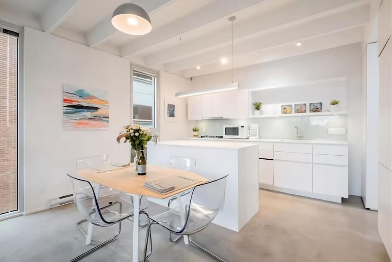 Modern, Bright & Central 1-Bed Downtown Apt Close To Rogers Arena Vancouver Luaran gambar