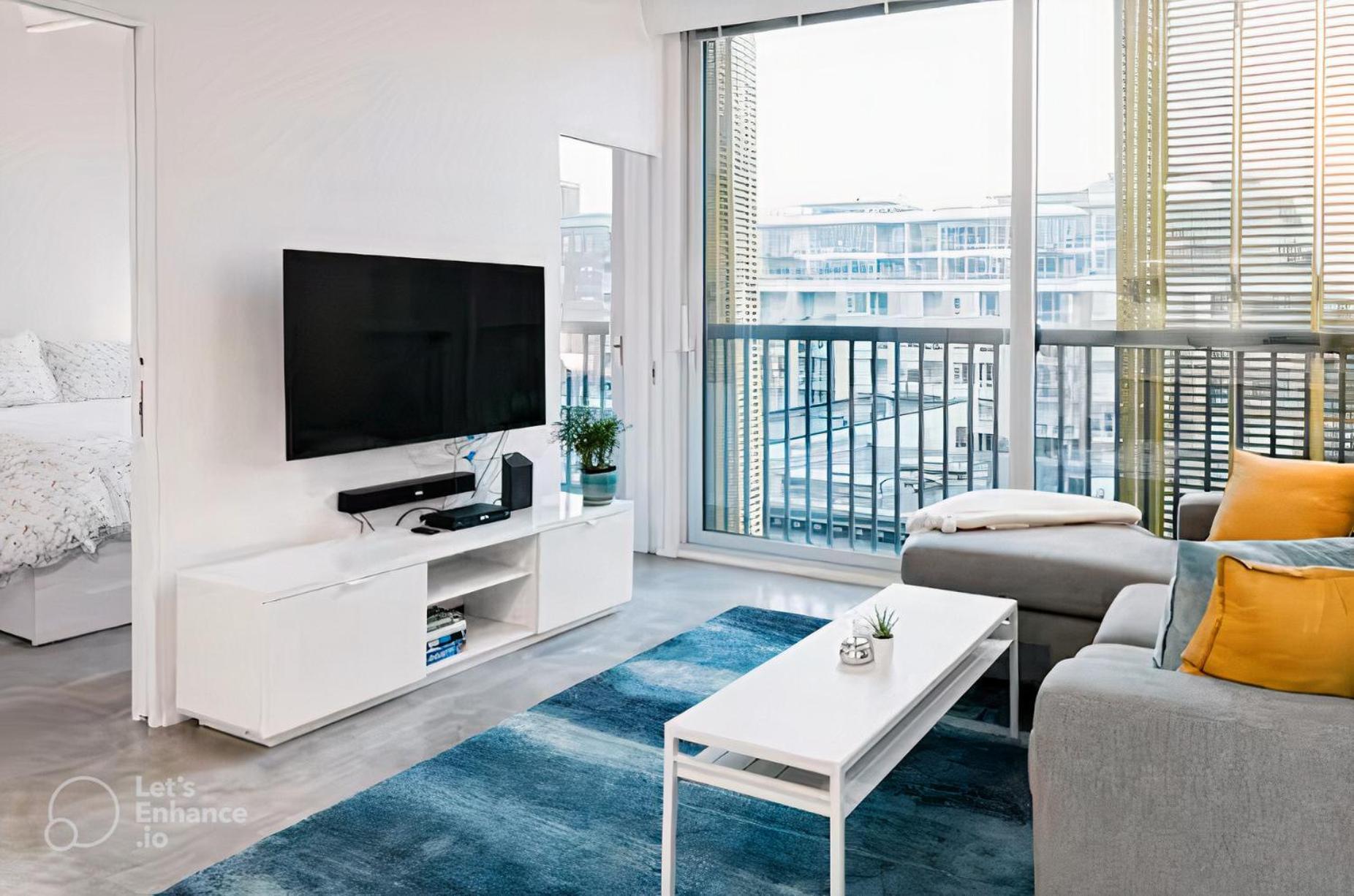 Modern, Bright & Central 1-Bed Downtown Apt Close To Rogers Arena Vancouver Luaran gambar